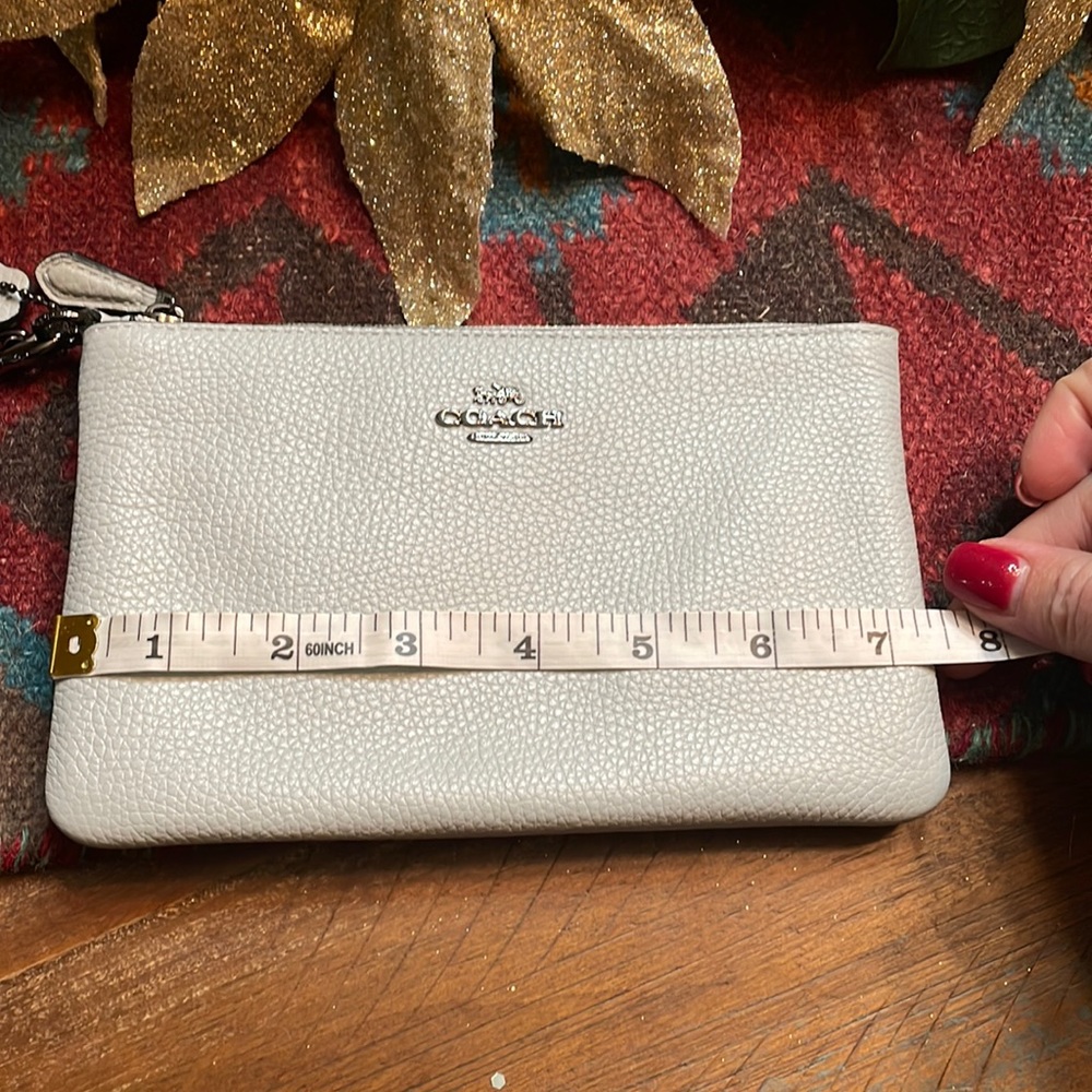 Coach wristlet - Picture 2 of 6